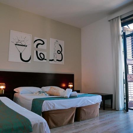Bed and Breakfast My Friend Antonia Barcellona Pozzo di Gotto Exterior foto